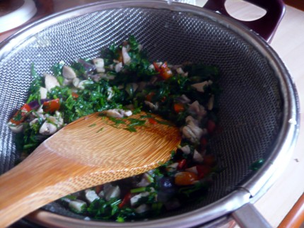 Draining stir fried vegetables